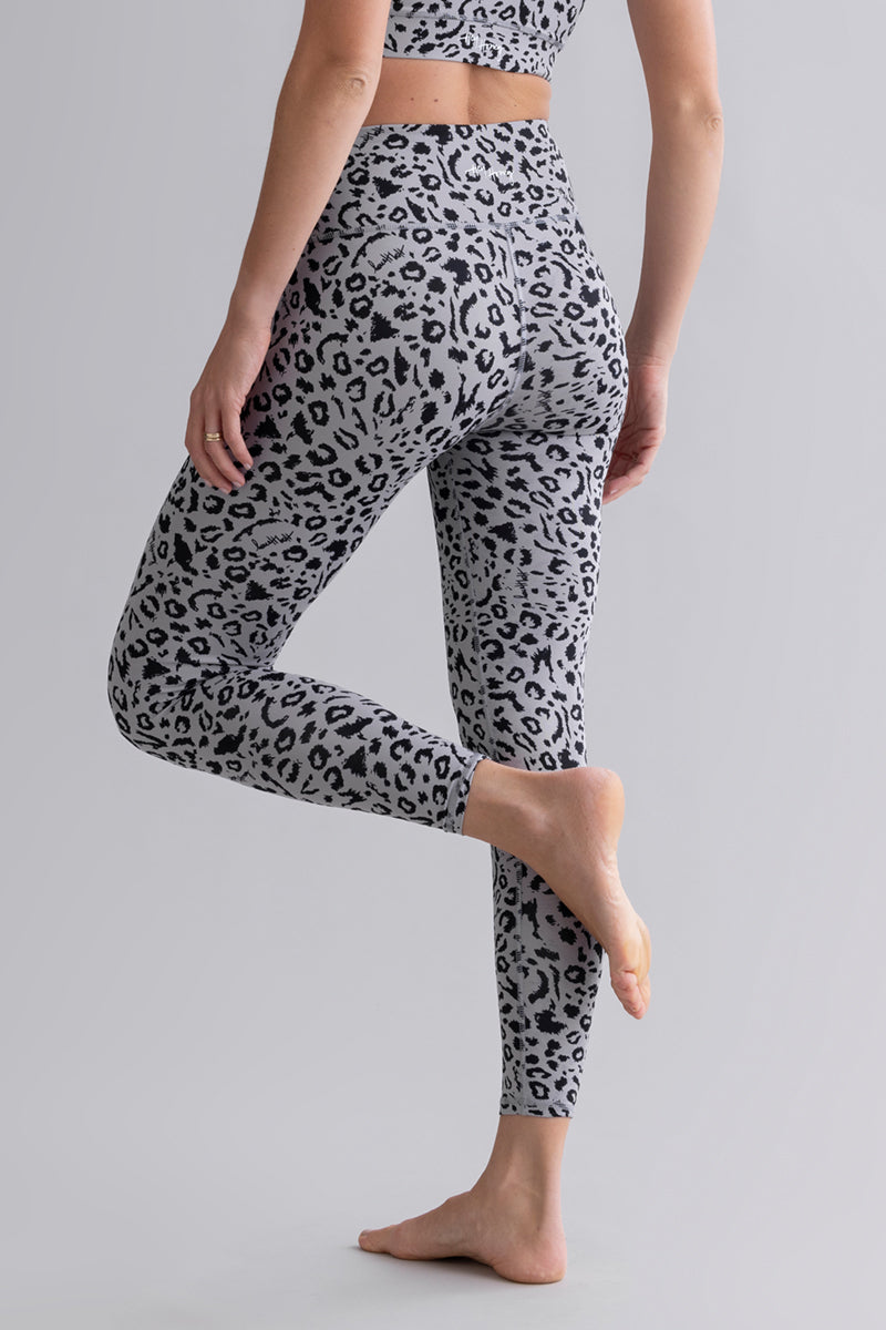 Cropped Leggings Mono Leo Stone | Hey Honey & Active Wear